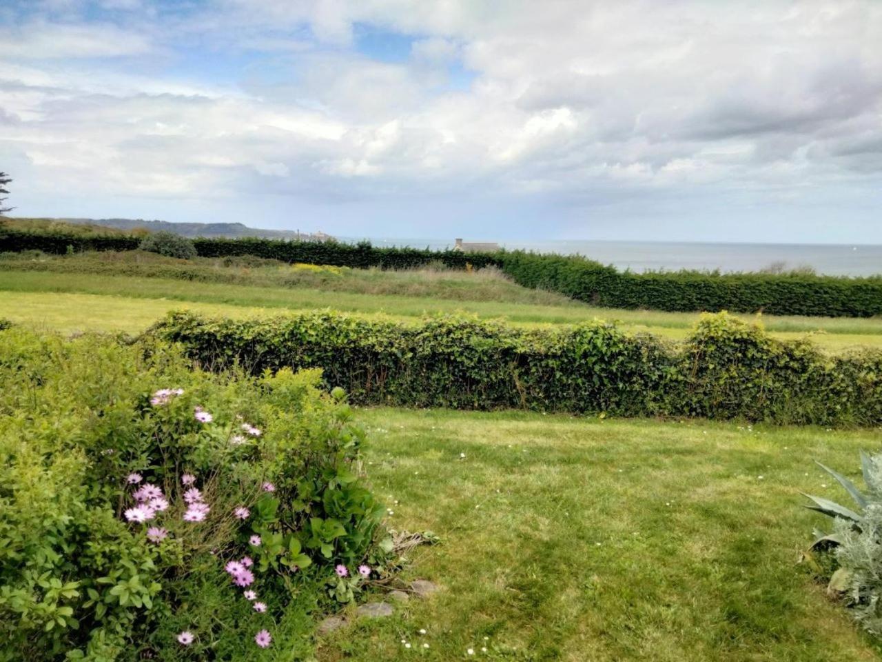 Bienvenue Au Studio L'Escale Bleue Avec Vue Mer Et Sur Le Cap Frehel Saint-Cast-le-Guildo Exterior foto